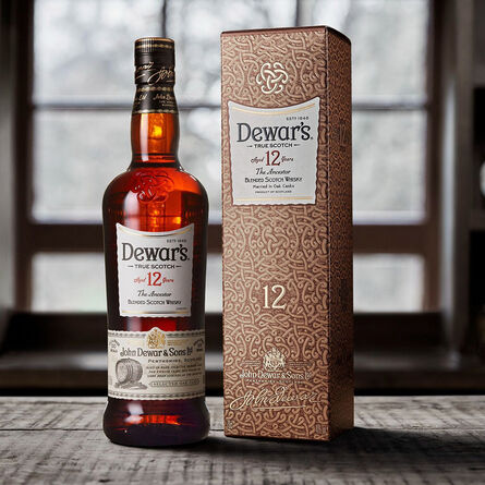 Whisky Dewars Premium Scotch 750 ml image number 1